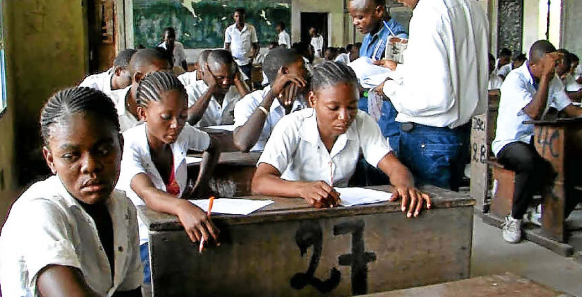 EXAMEN D'ÉTAT // RÉALISÉ PAR DIEUDO HAMADI