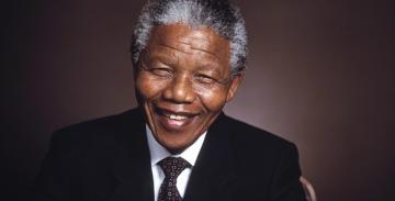 Nelson Mandela (1918-2013), un symbole africain ?