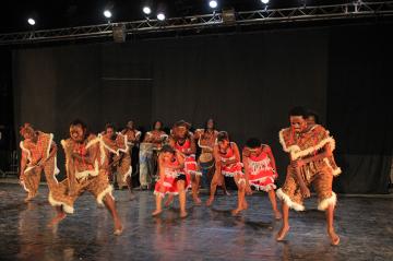 CIE JACQUES BANAYANGA EN SPECTACLE: 