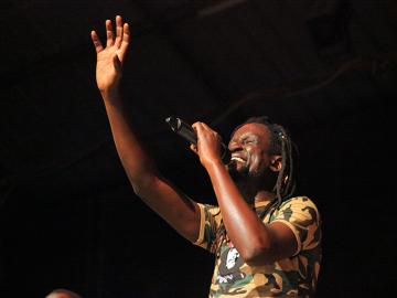 CIZE NKOSI en concert reggae 